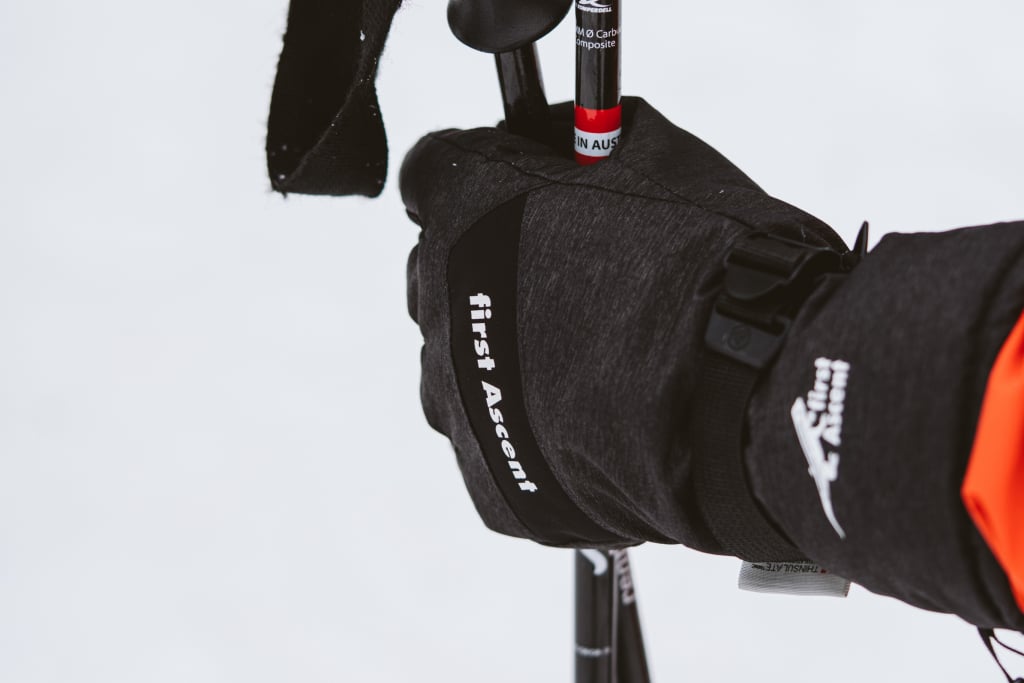 First Ascent Mogul Ski Gloves - Mens