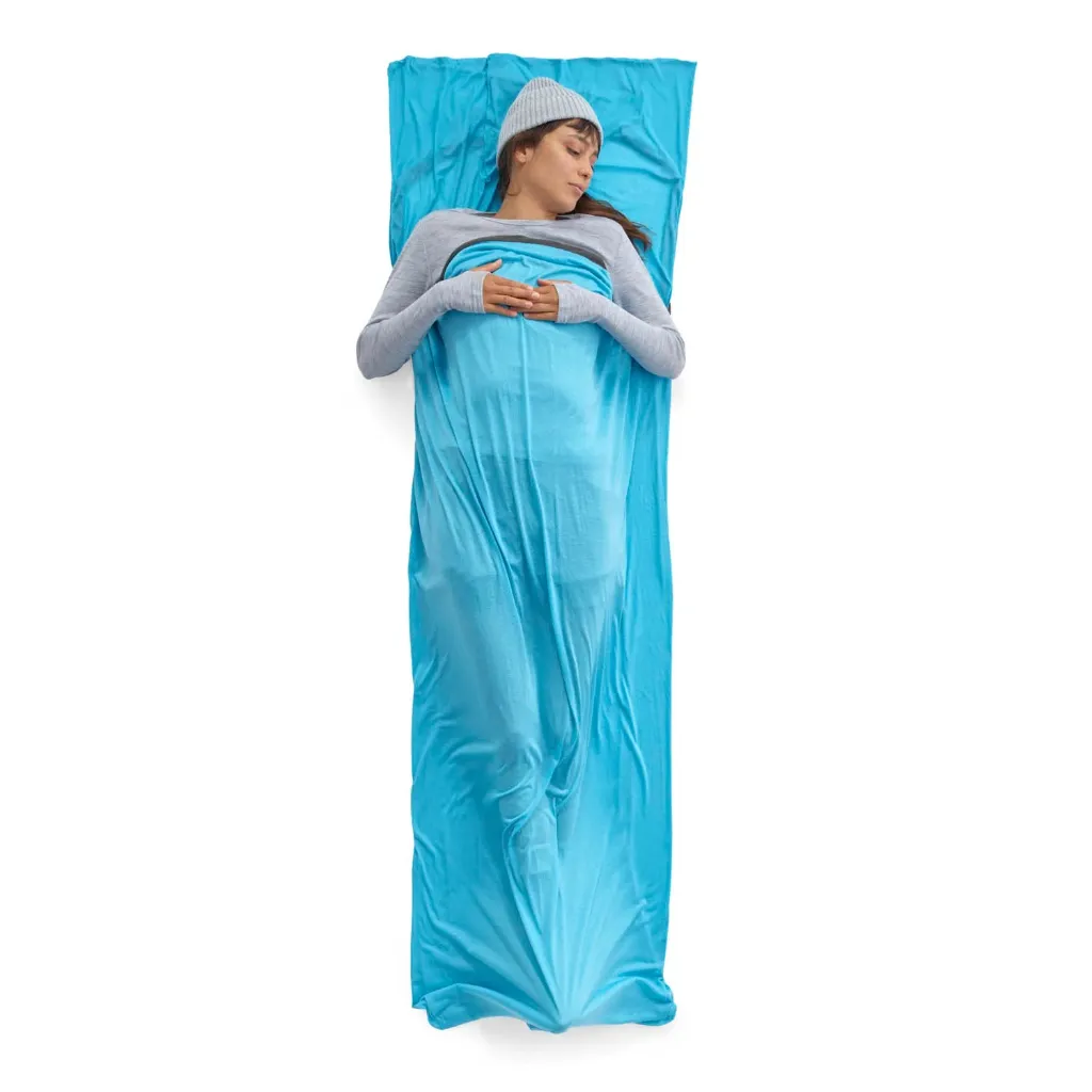 imgi_47_BreezeSleepingBagLinerRectangularWithPillowSleeve_ASL031081-250207_MODEL_1_WBG.webp